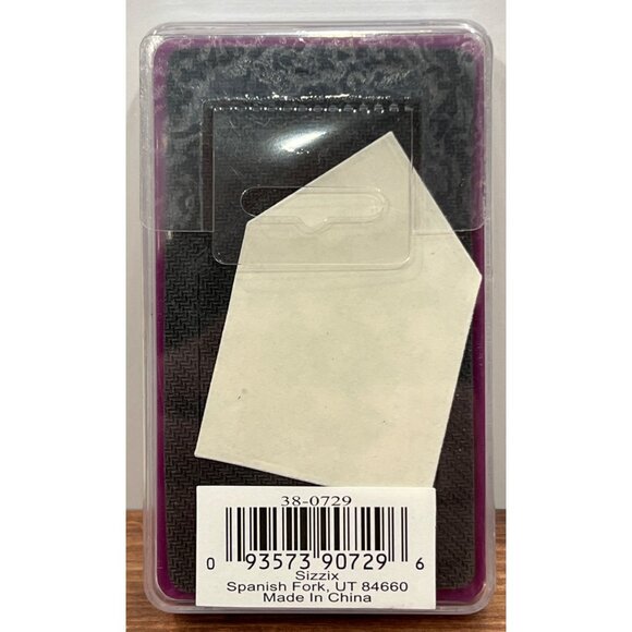 Sizzix Long Pentagon B Die-Cutter 38-0729 - Picture 2 of 3